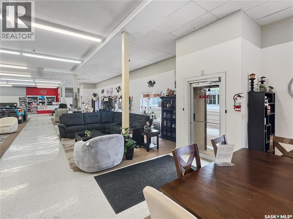 640 Main STREET — photo 5