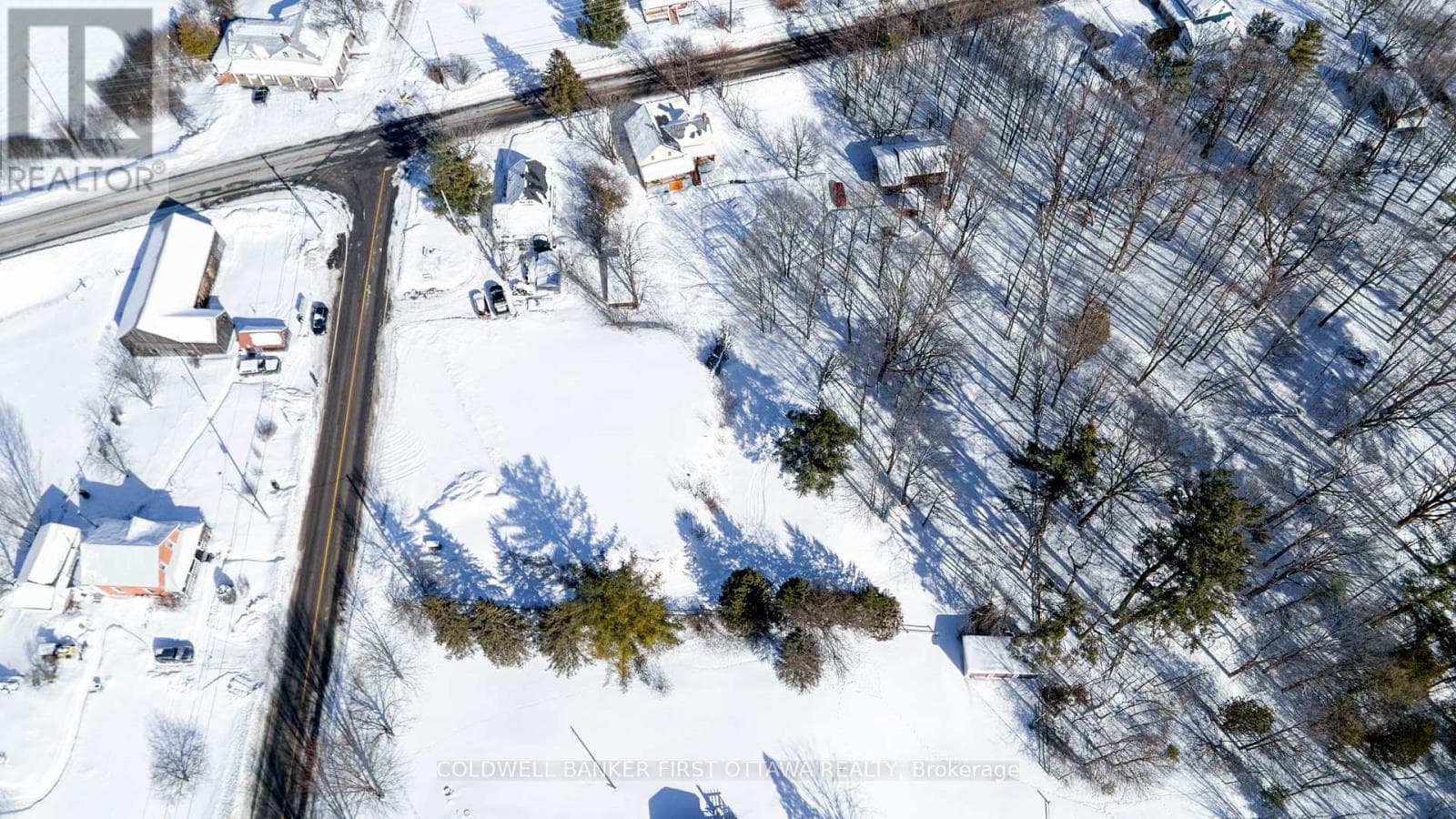 109 BENNETT LAKE ROAD photo 2