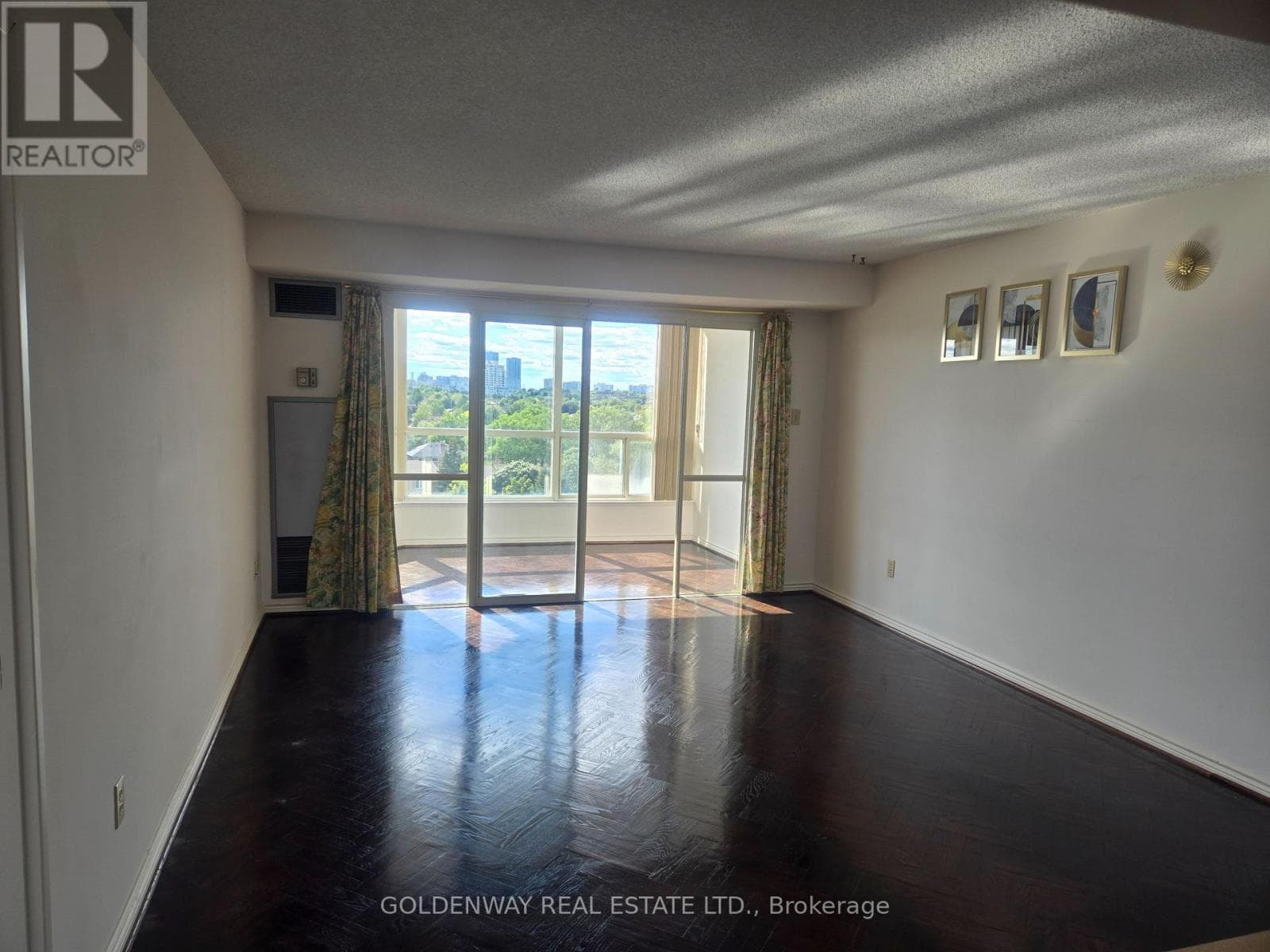 1012 - 7300 YONGE STREET photo 3