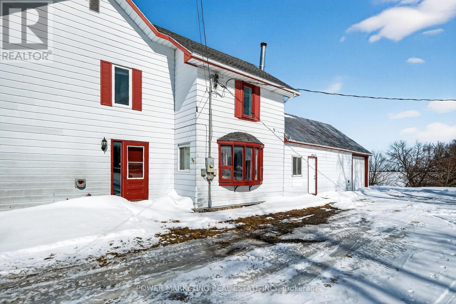 955 ST GUILLAUME ROAD photo 3