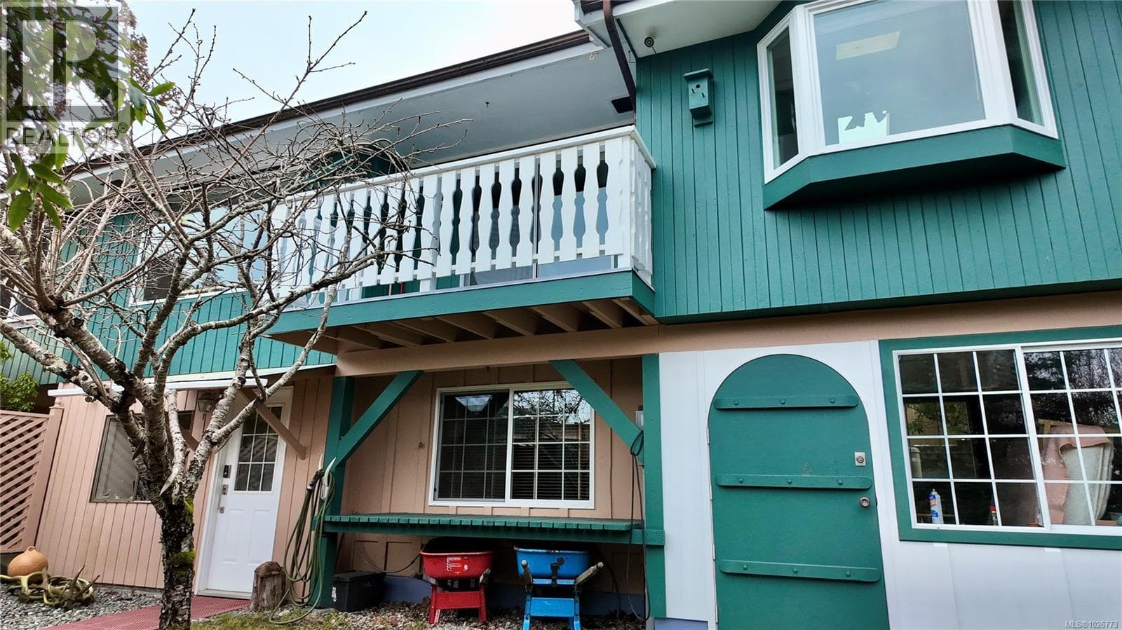 7710 Cedar Pl photo 2
