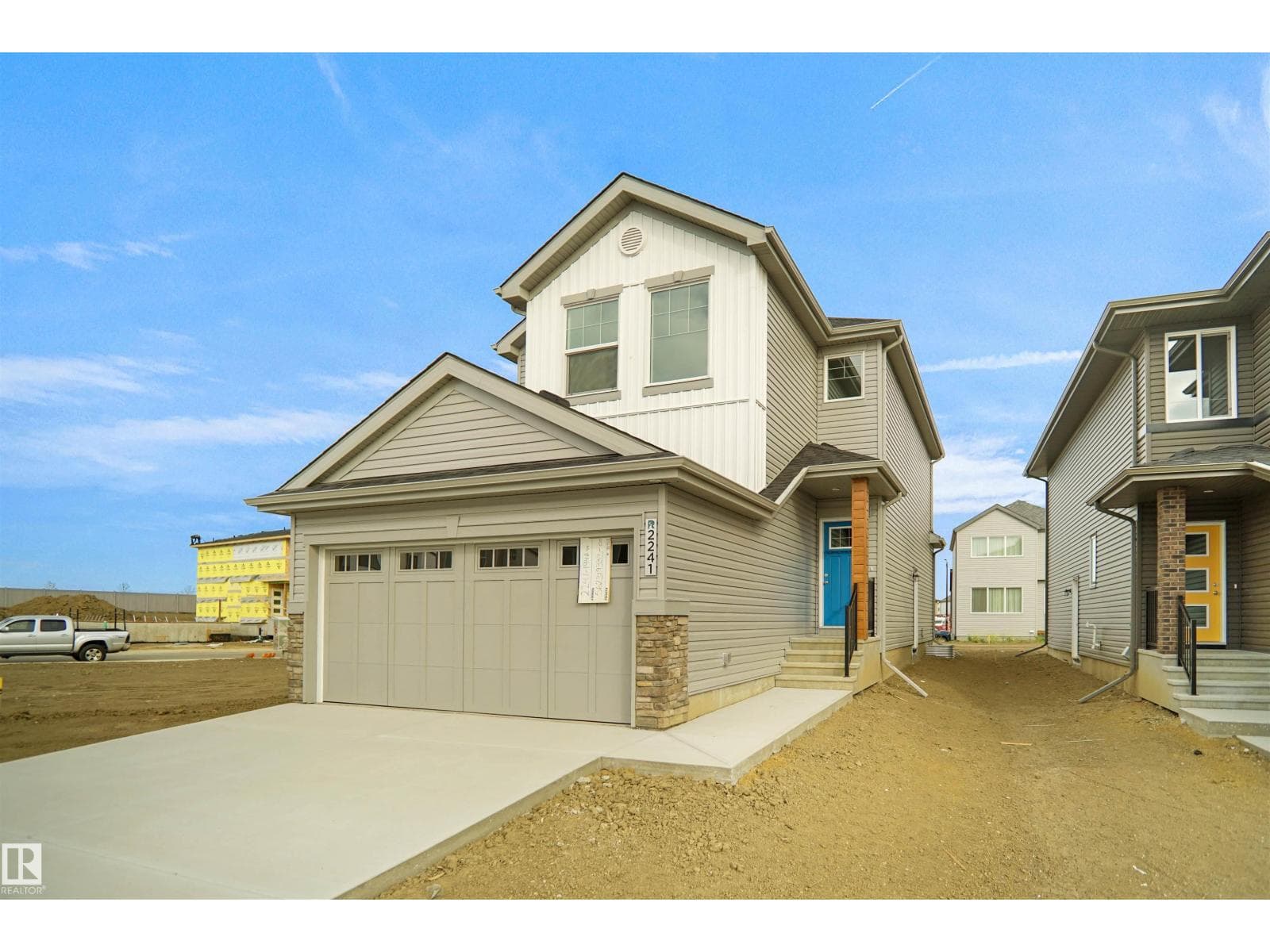 3 bed 3 bath single family at 1023 14 AV NW — $582,747