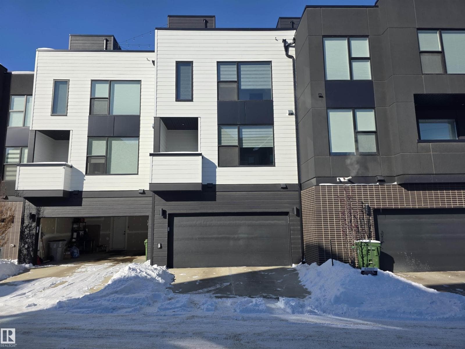 #77 5 RONDEAU DR