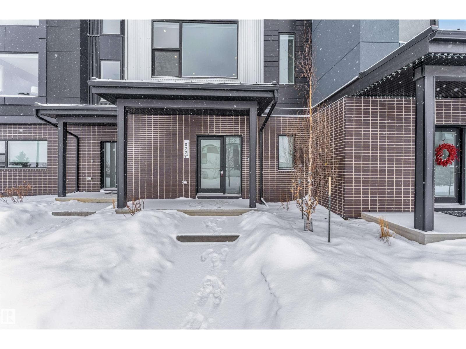 #77 5 RONDEAU DR — photo 3