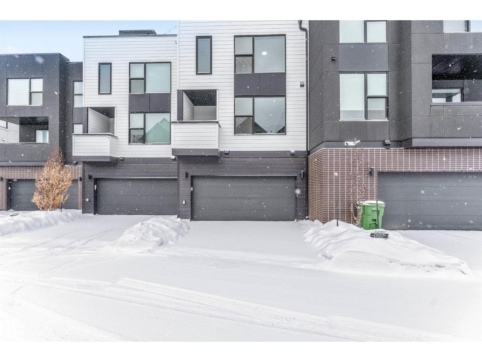#77 5 RONDEAU DR — photo 4