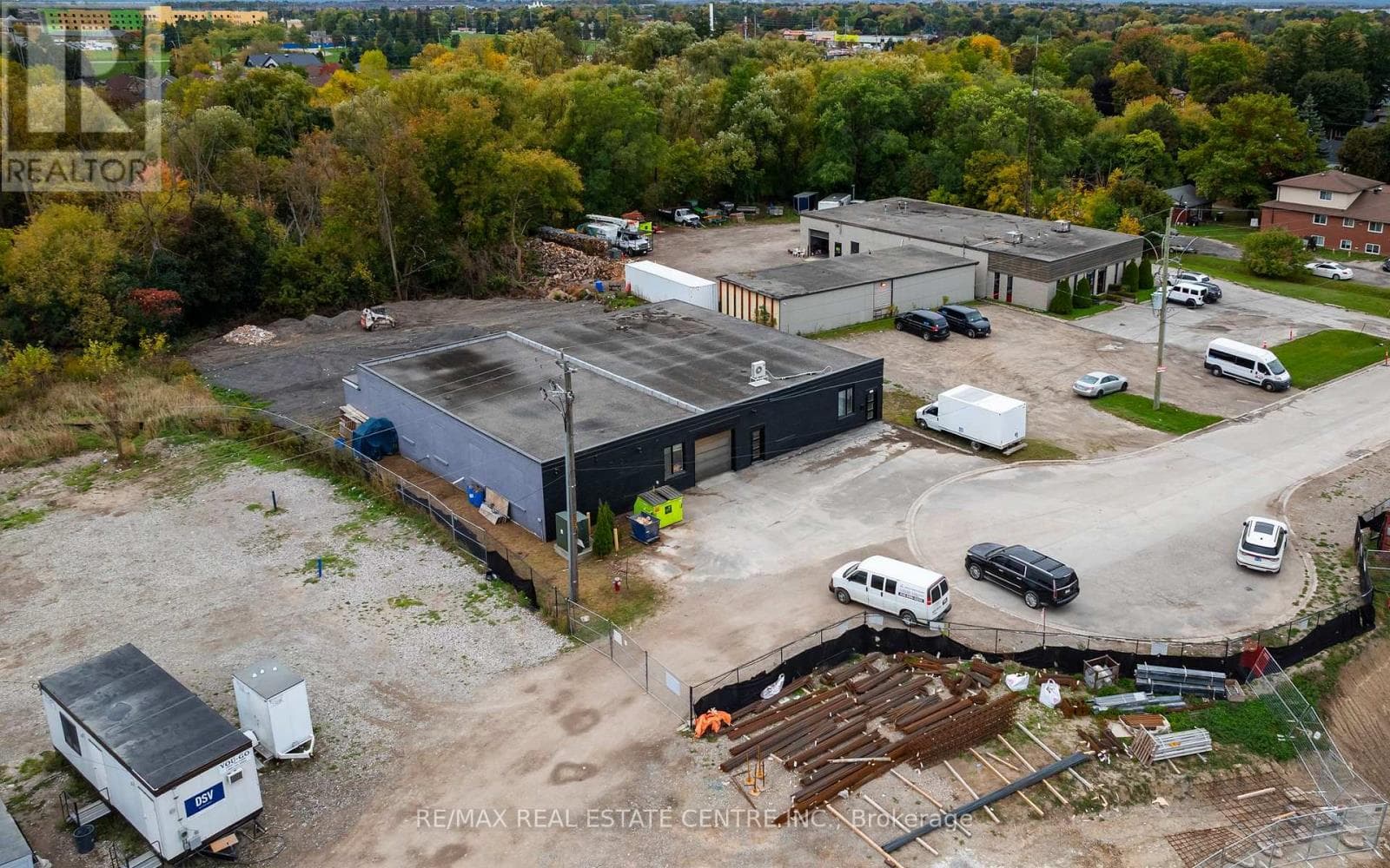 35 HAGGERT AVENUE S photo 4