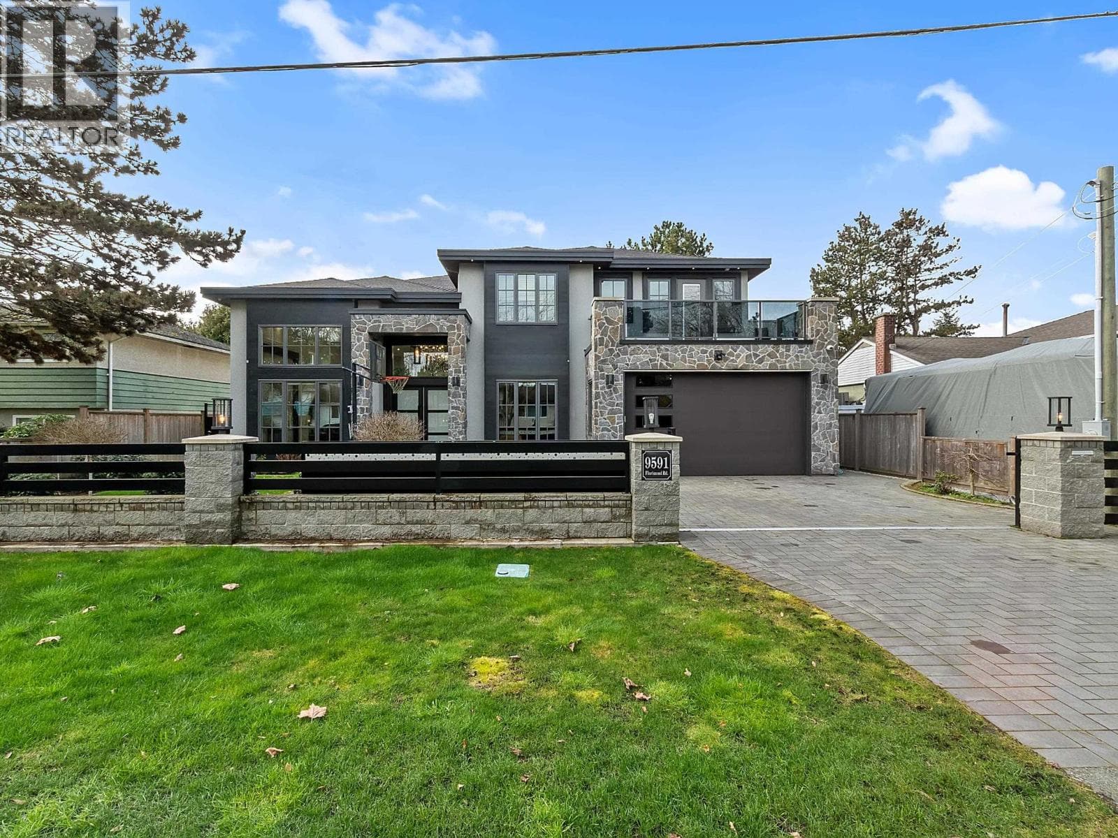 9591 FLORIMOND ROAD photo 2