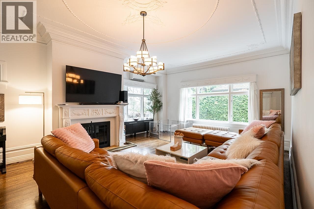 1 1055 WOLFE AVENUE photo 3