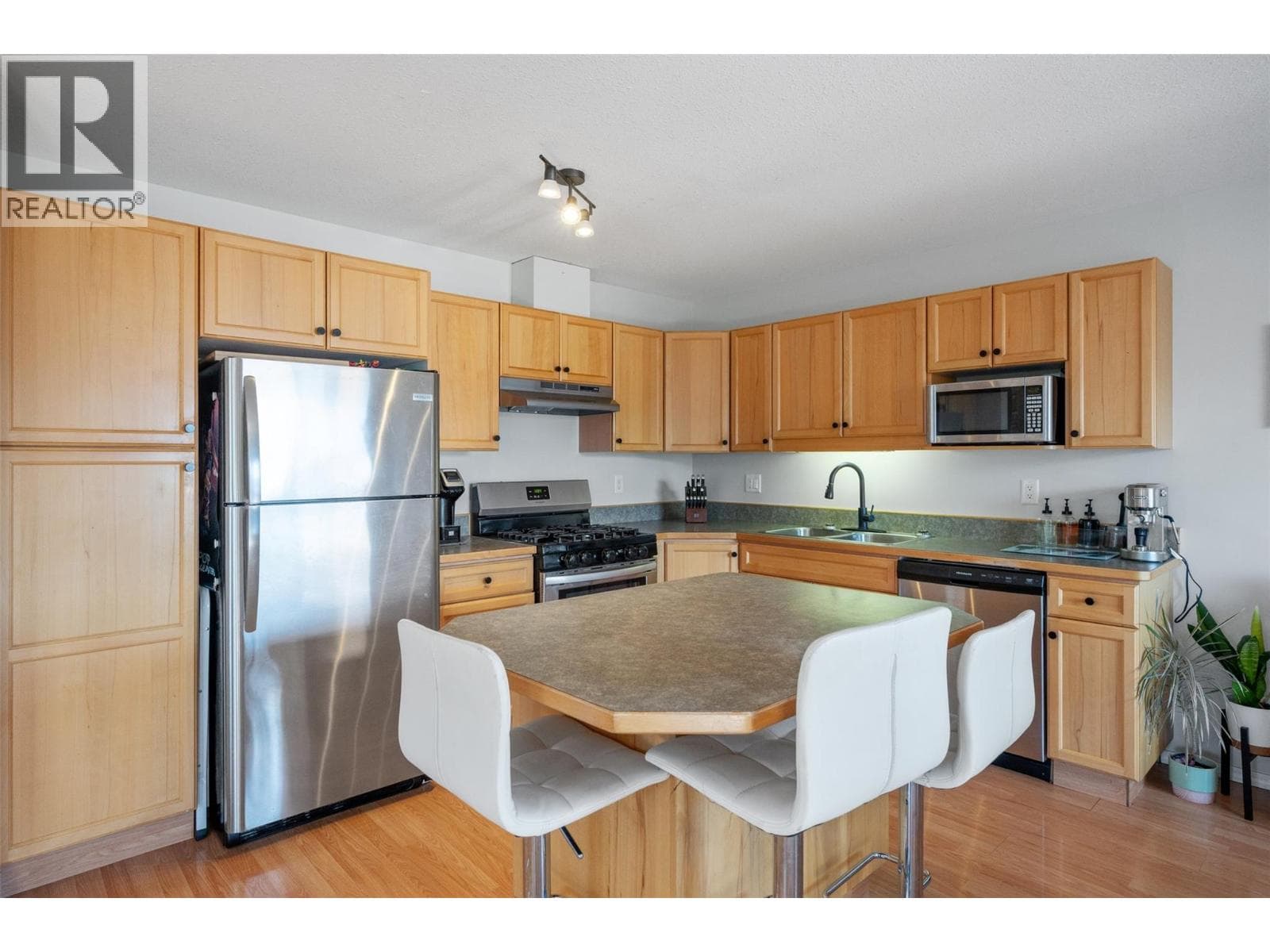 7915 Hespeler Road Unit# 26 photo 3