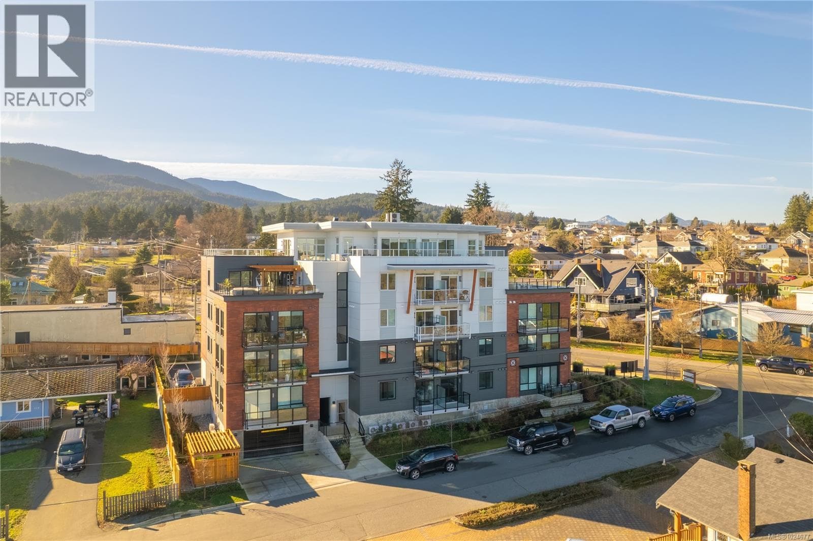 1 bed 2 bath single family at 301 201 Dogwood Dr — $515,000