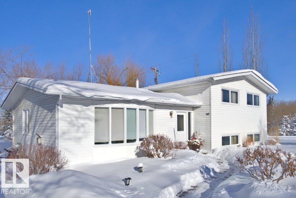 106 54500 Lac Ste Anne Trail — photo 2