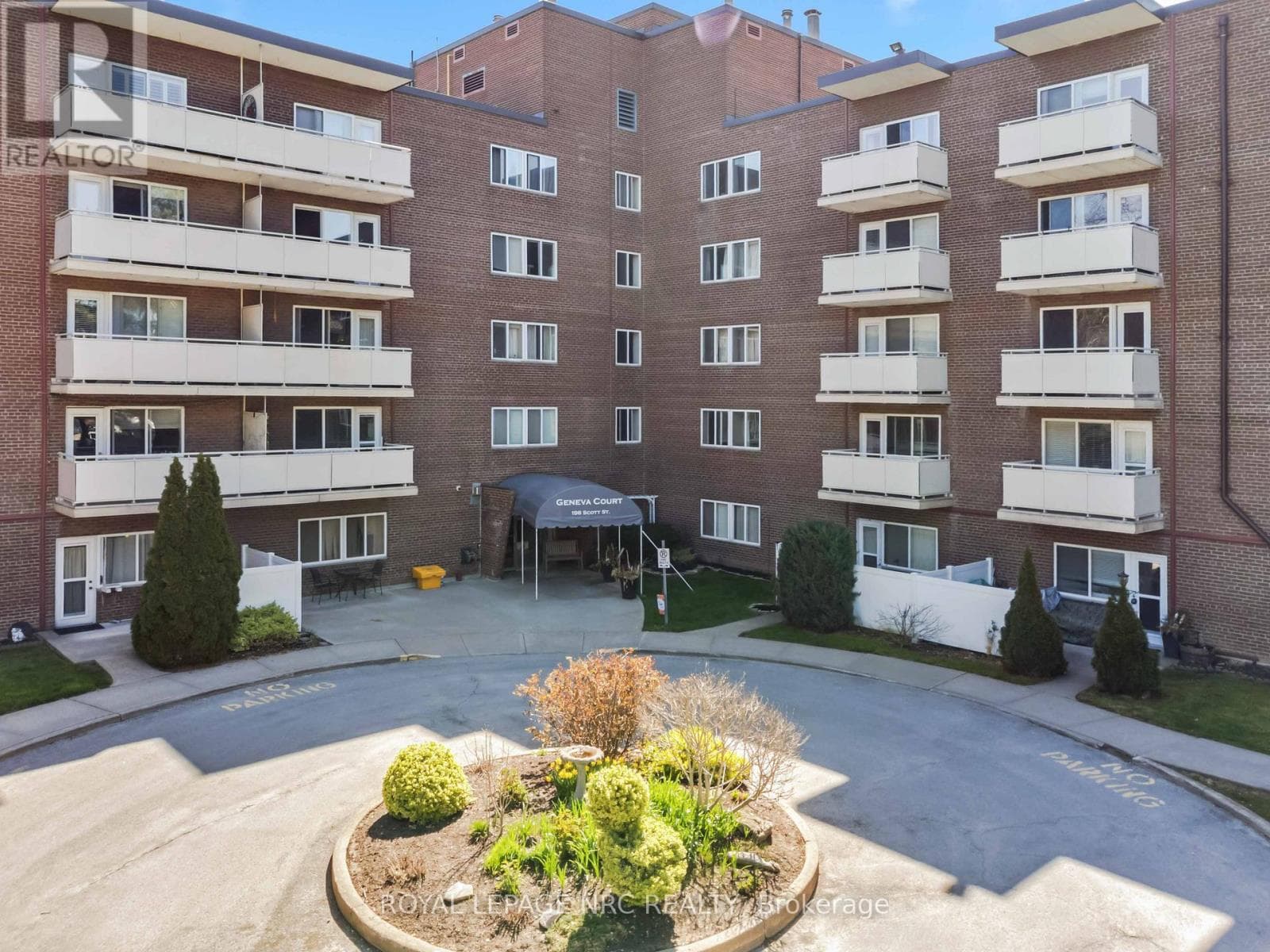2 bed 1 bath single family at 418 - 198 SCOTT STREET — $259,900