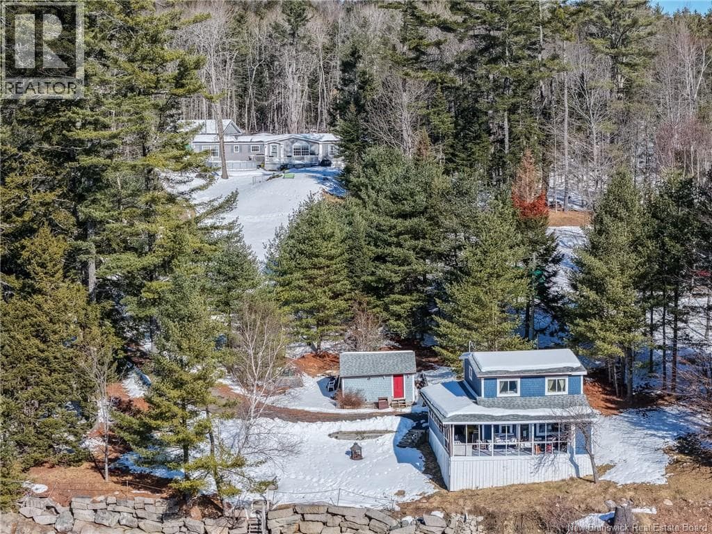 12 Bayview Drive photo 4