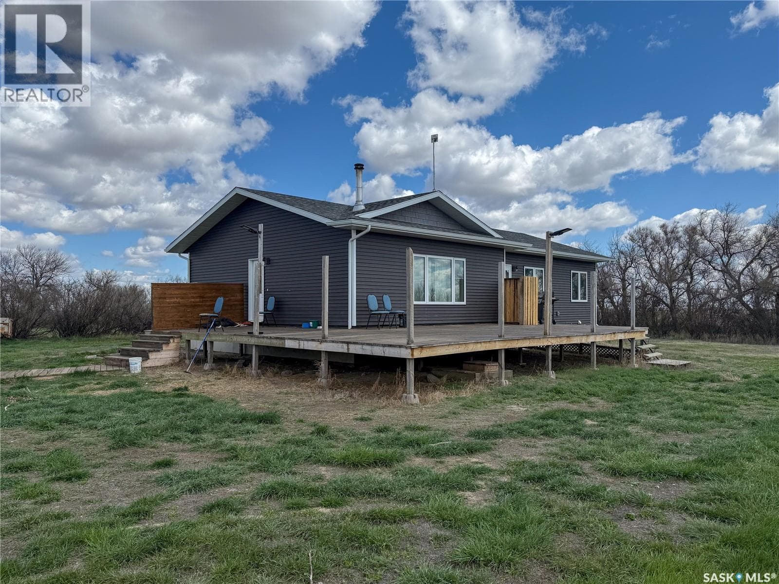 Hazlet Acreage