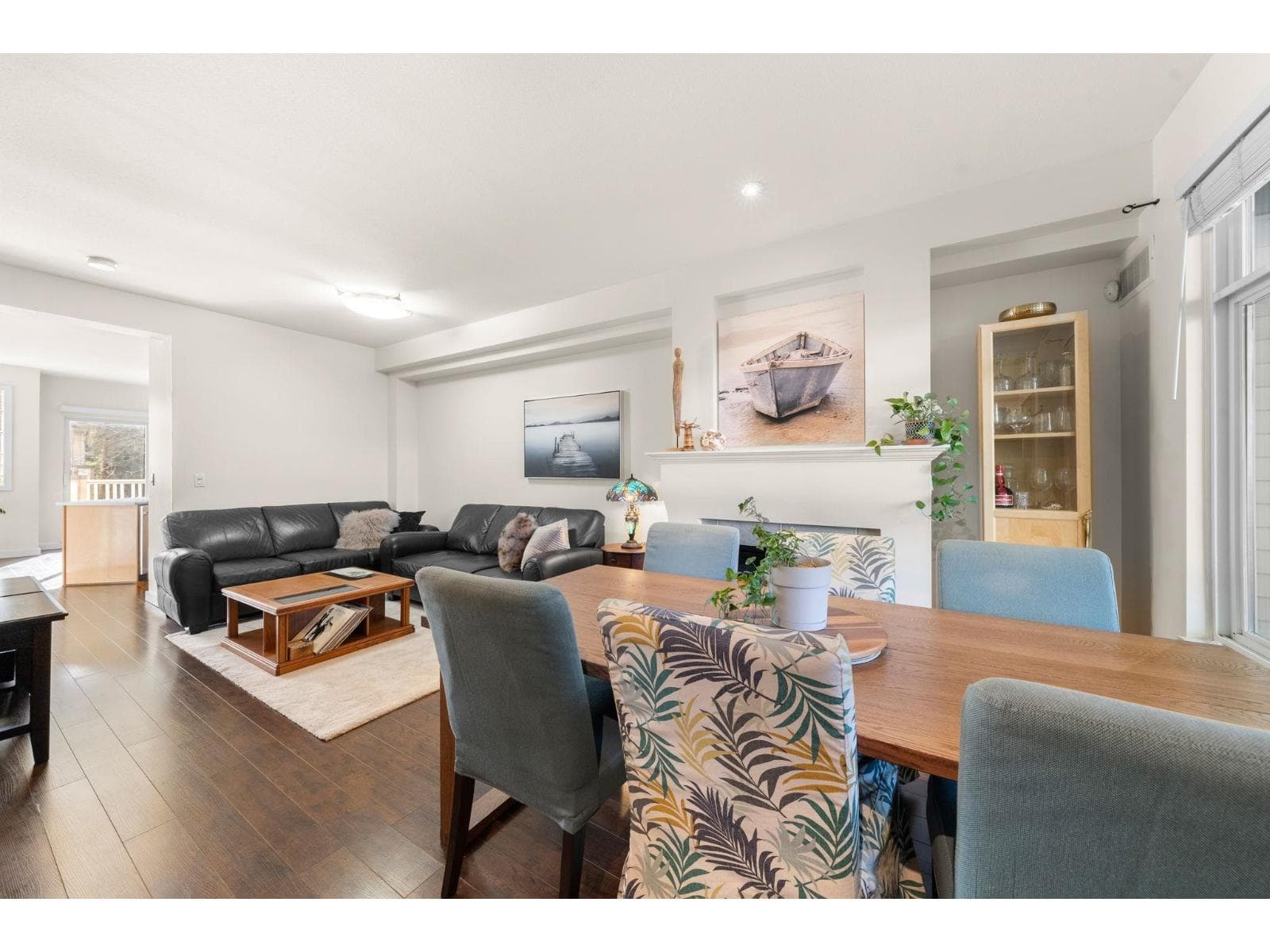 41 2678 KING GEORGE BOULEVARD photo 5