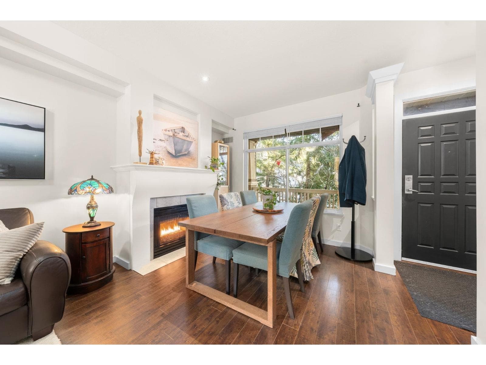 2 bed 3 bath single family at 41 2678 KING GEORGE BOULEVARD — $680,000