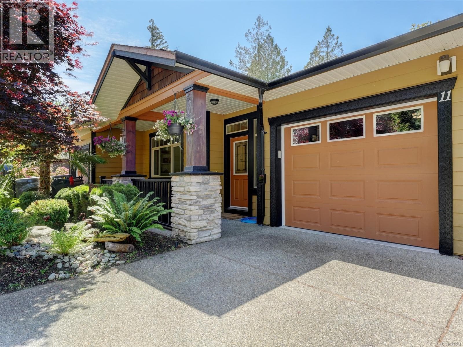 2 bed 2 bath single family at 11 2363 Demamiel Dr — $619,000