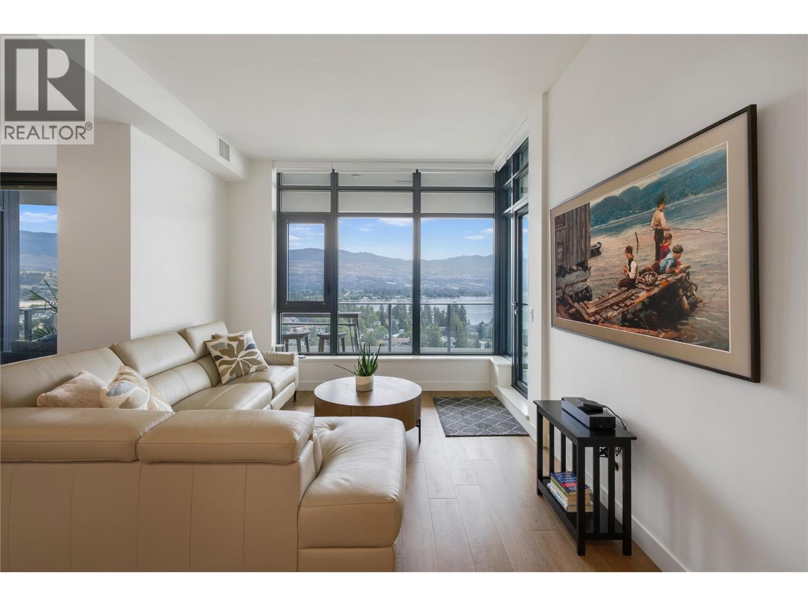 3699 Capozzi Road Unit# PH3 photo 4