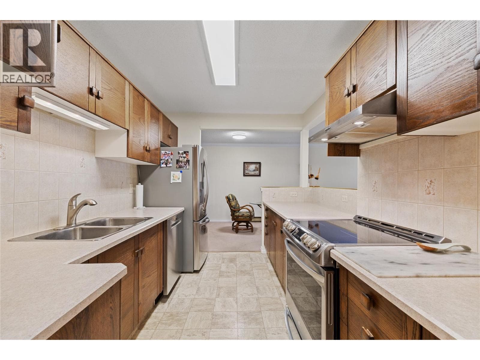 1035 Bernard Avenue Unit# 104 photo 2