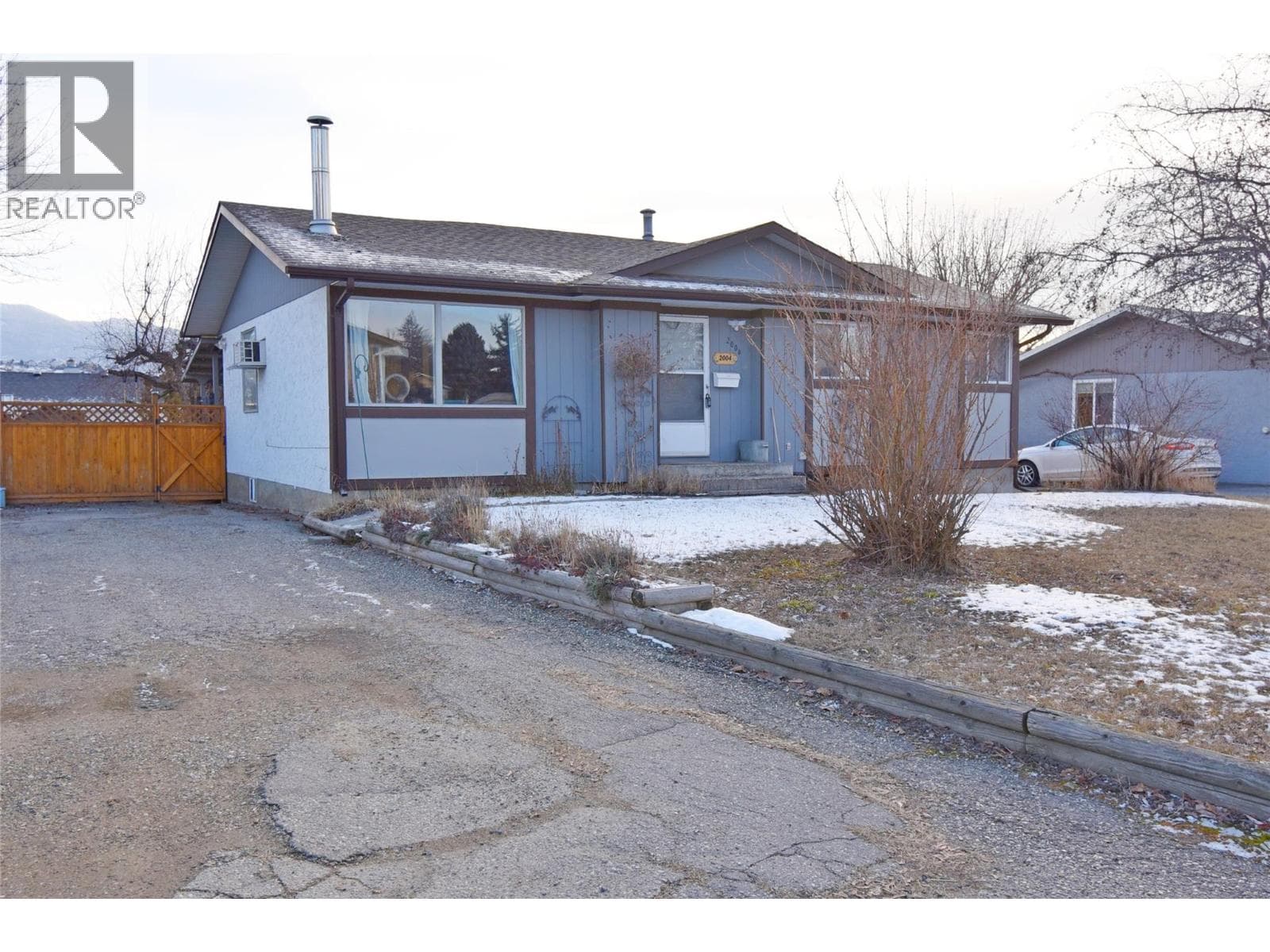 4 bed 3 bath single family at 2004 20 Avenue — $599,900