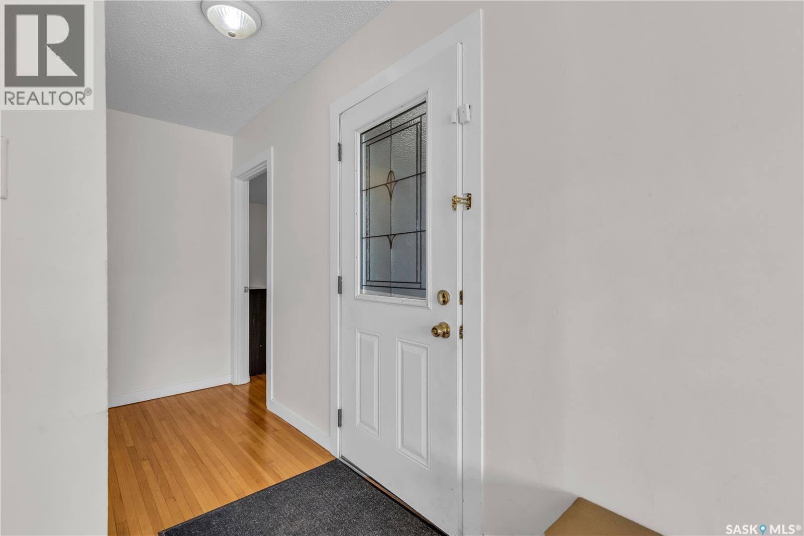 1308 Preston AVENUE S — photo 5