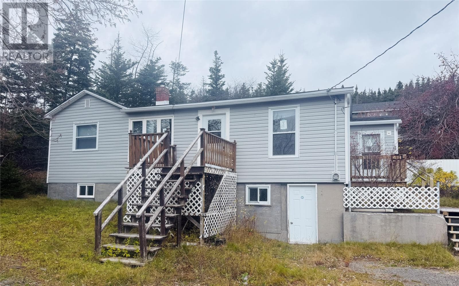 950 Main Road photo 2