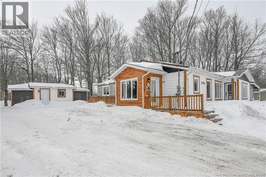 1382 Thériault Road photo 3