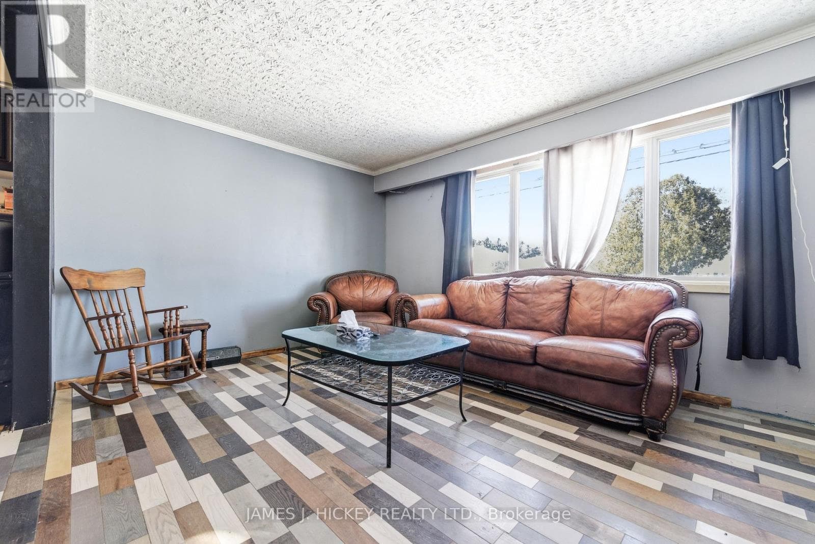 115 LORNE PLACE photo 4