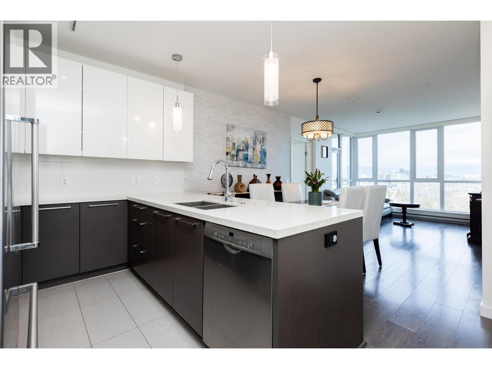 1111 271 FRANCIS WAY photo 3
