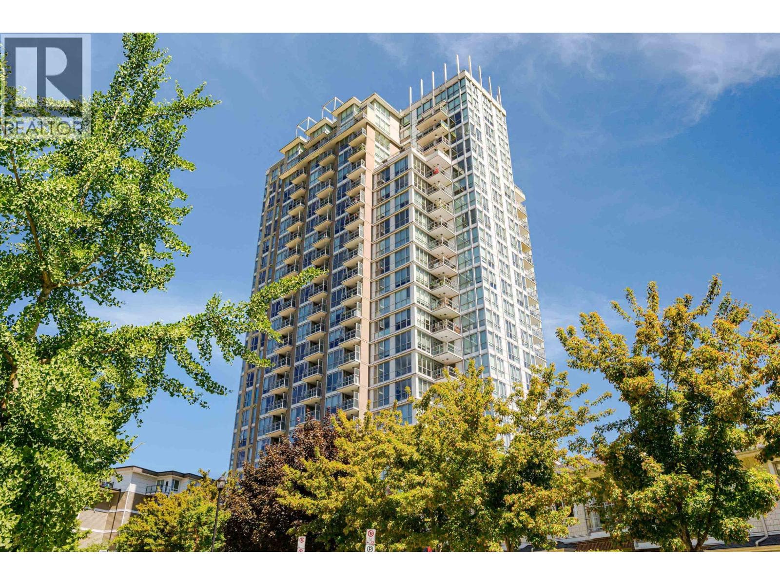 1111 271 FRANCIS WAY photo 2