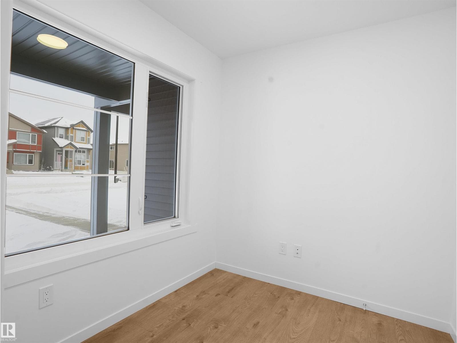 2 1209 Keswick DR SW photo 3