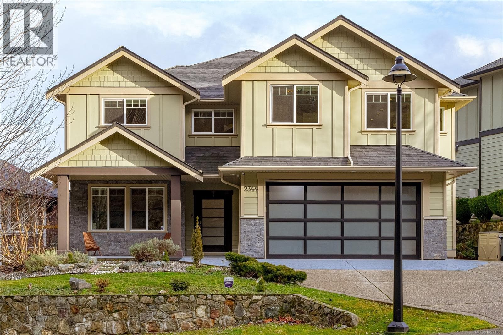 4 bed 4 bath single family at 2344 Nicklaus Dr — $1,499,900