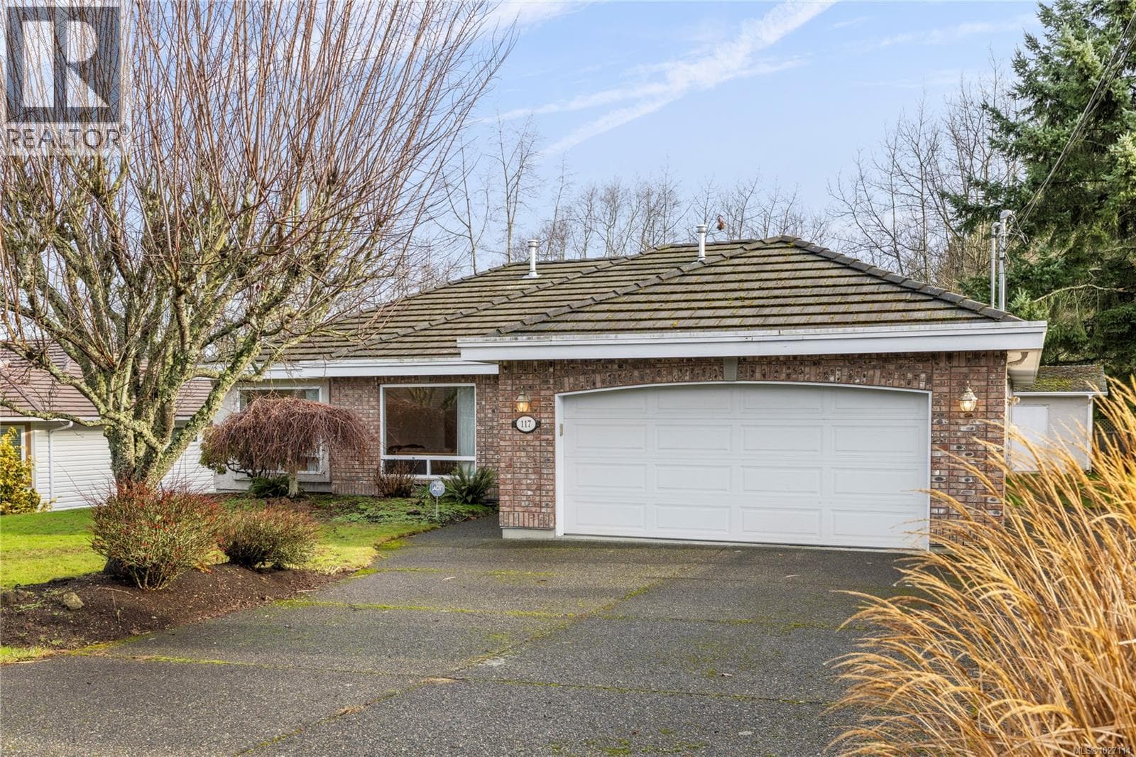 117 Denman Dr photo 3