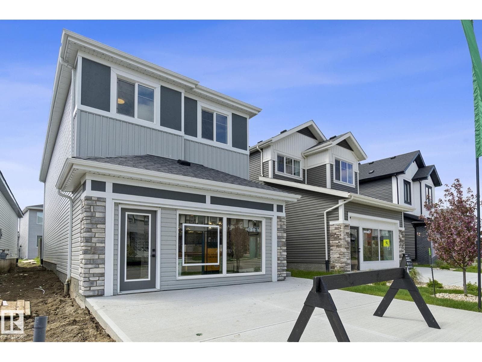 103 DANSEREAU WY — photo 2