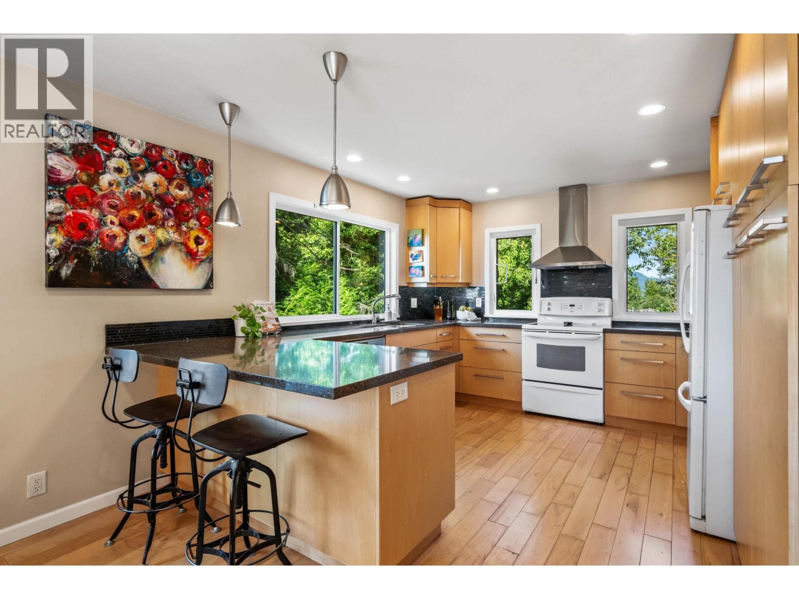 4 bed 3 bath single family at 935 STARDALE AVENUE — $1,528,800