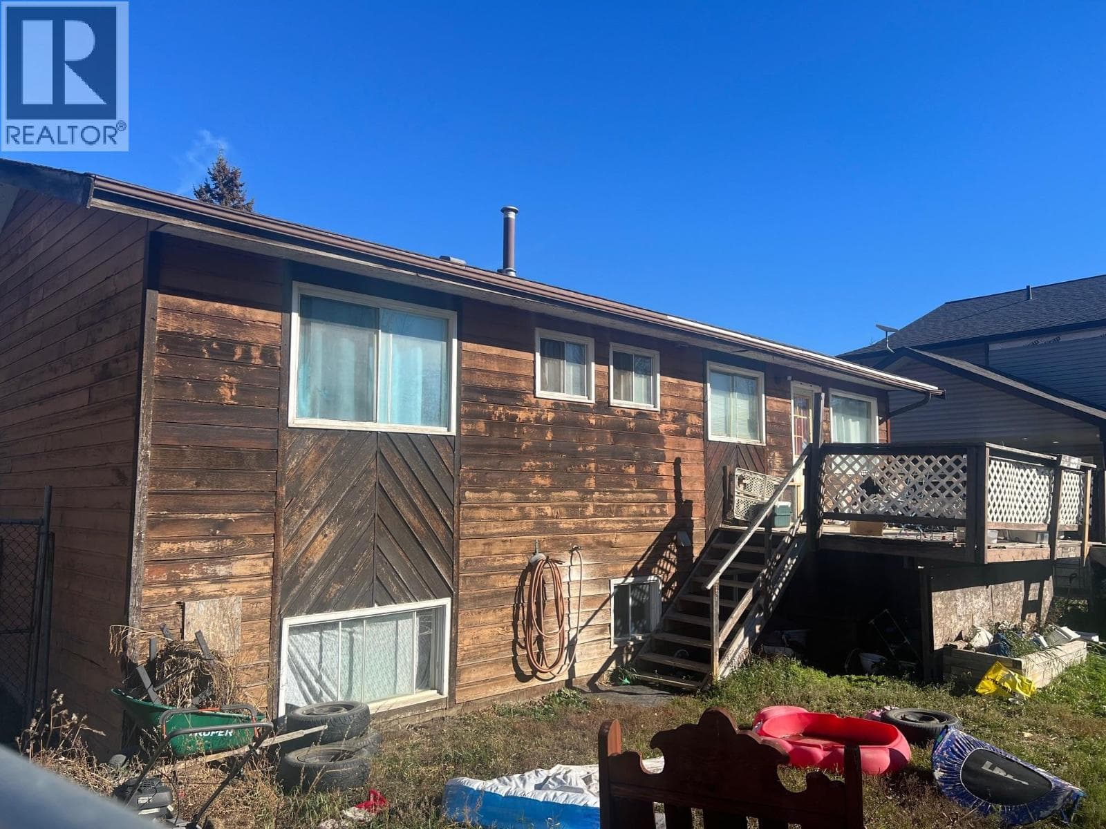 6 bed 3 bath single family at 4809 51A Avenue — $165,000