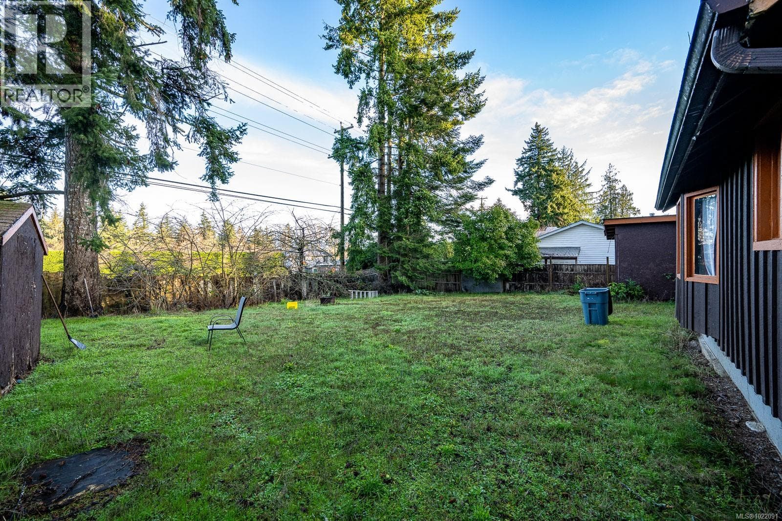 1576 Owen Rd photo 3