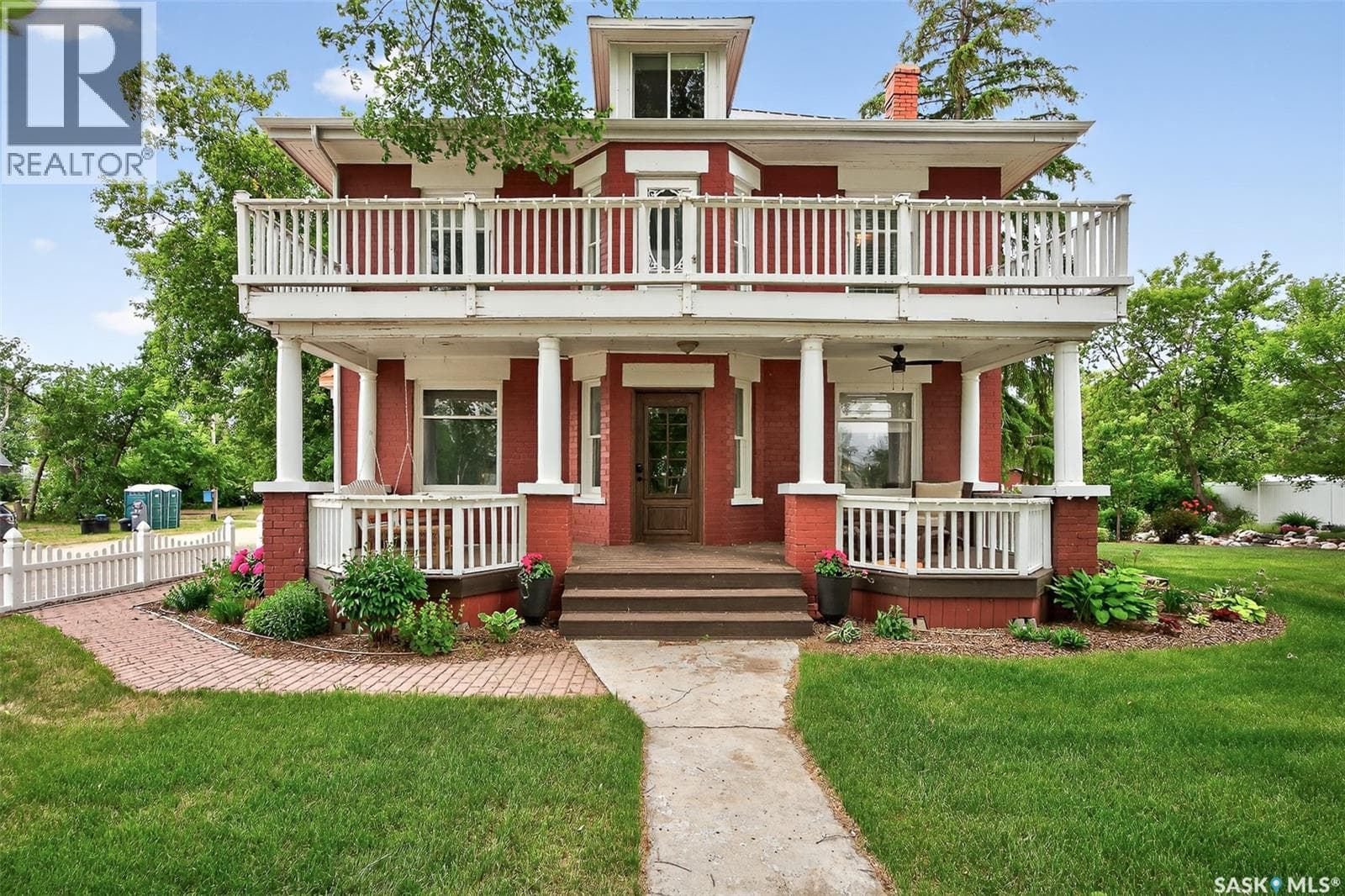 204 Rose STREET