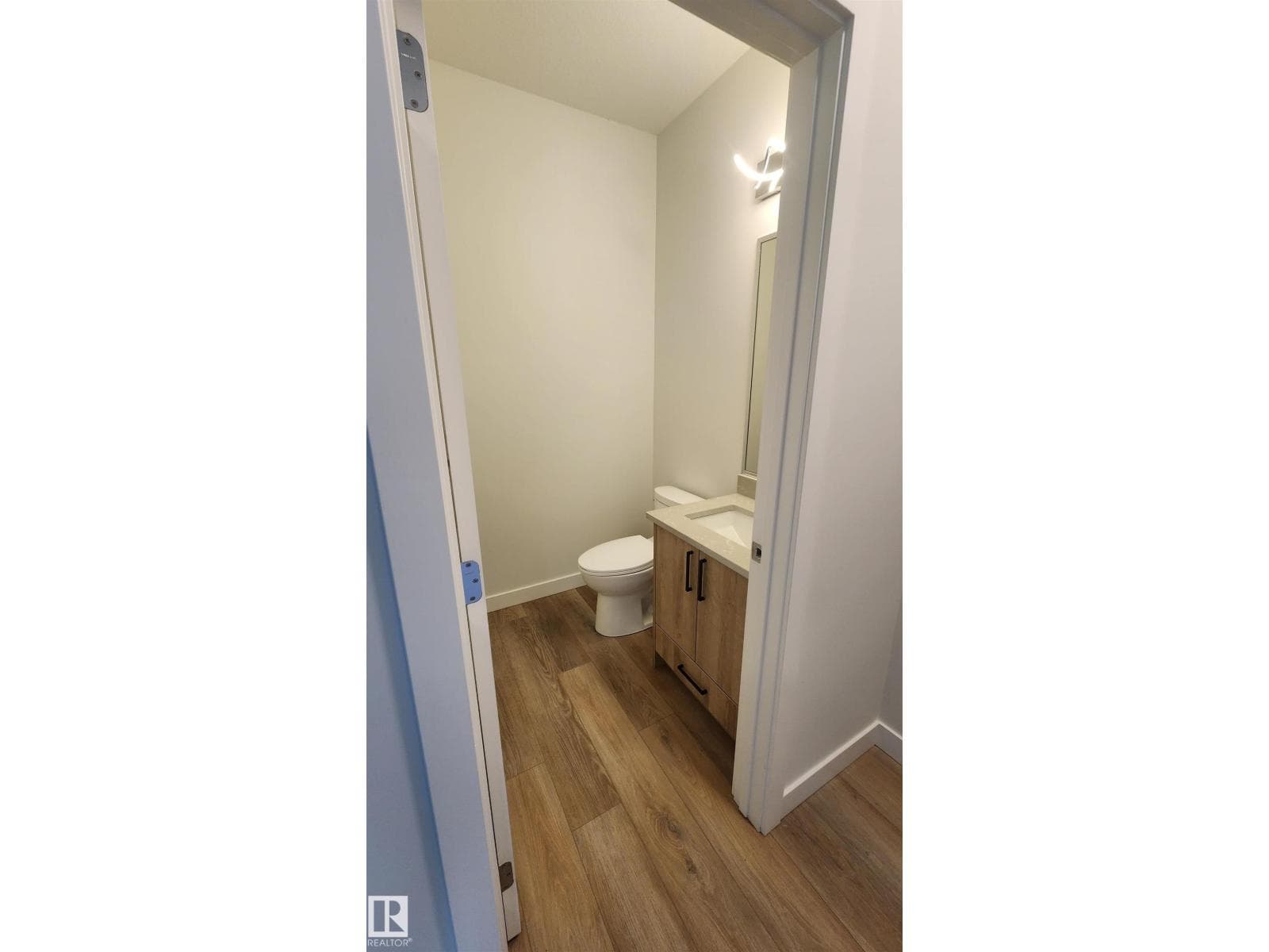 #43 10 SALISBURY WY — photo 5