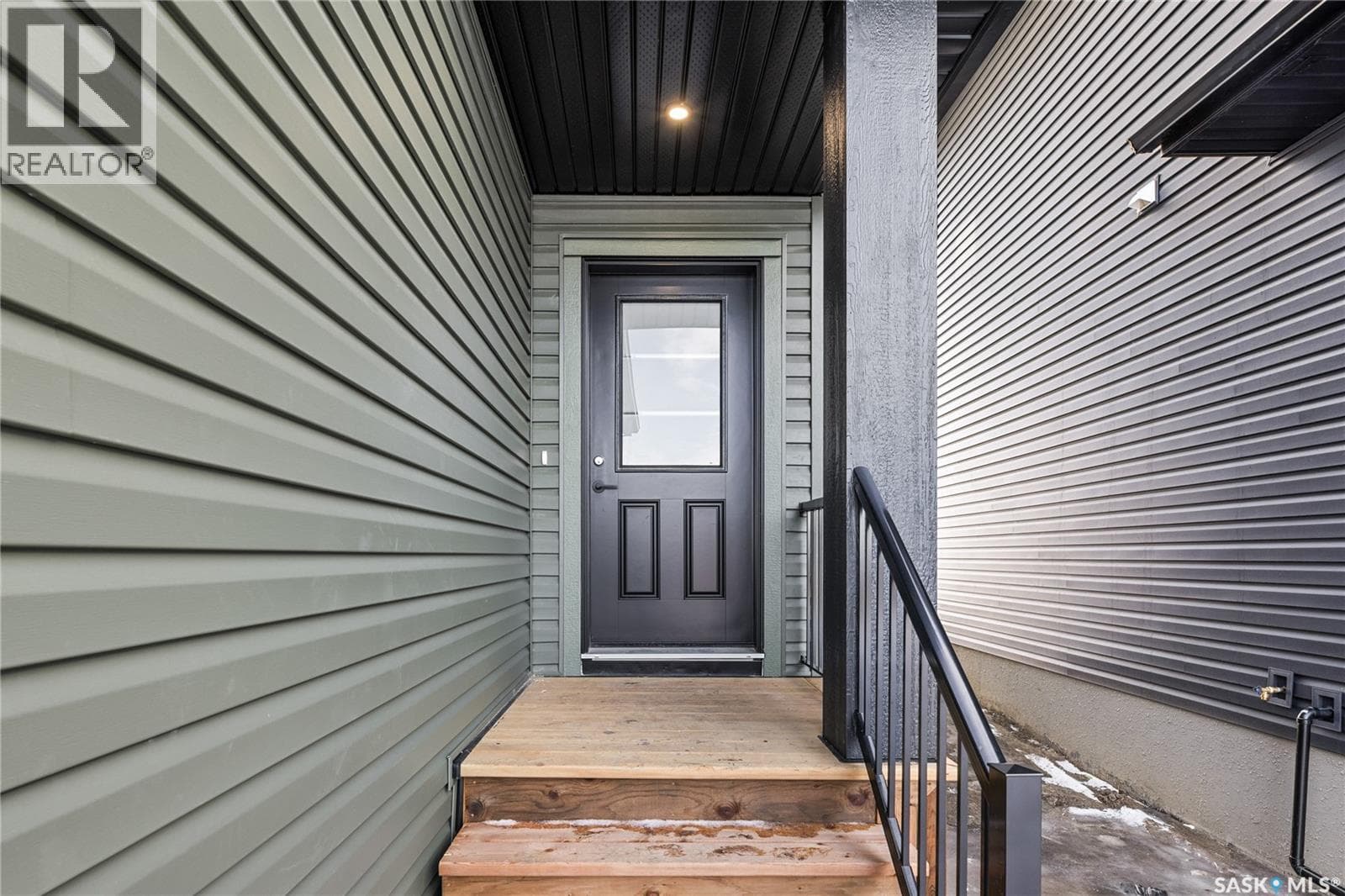 223 Cockcroft STREET — photo 2