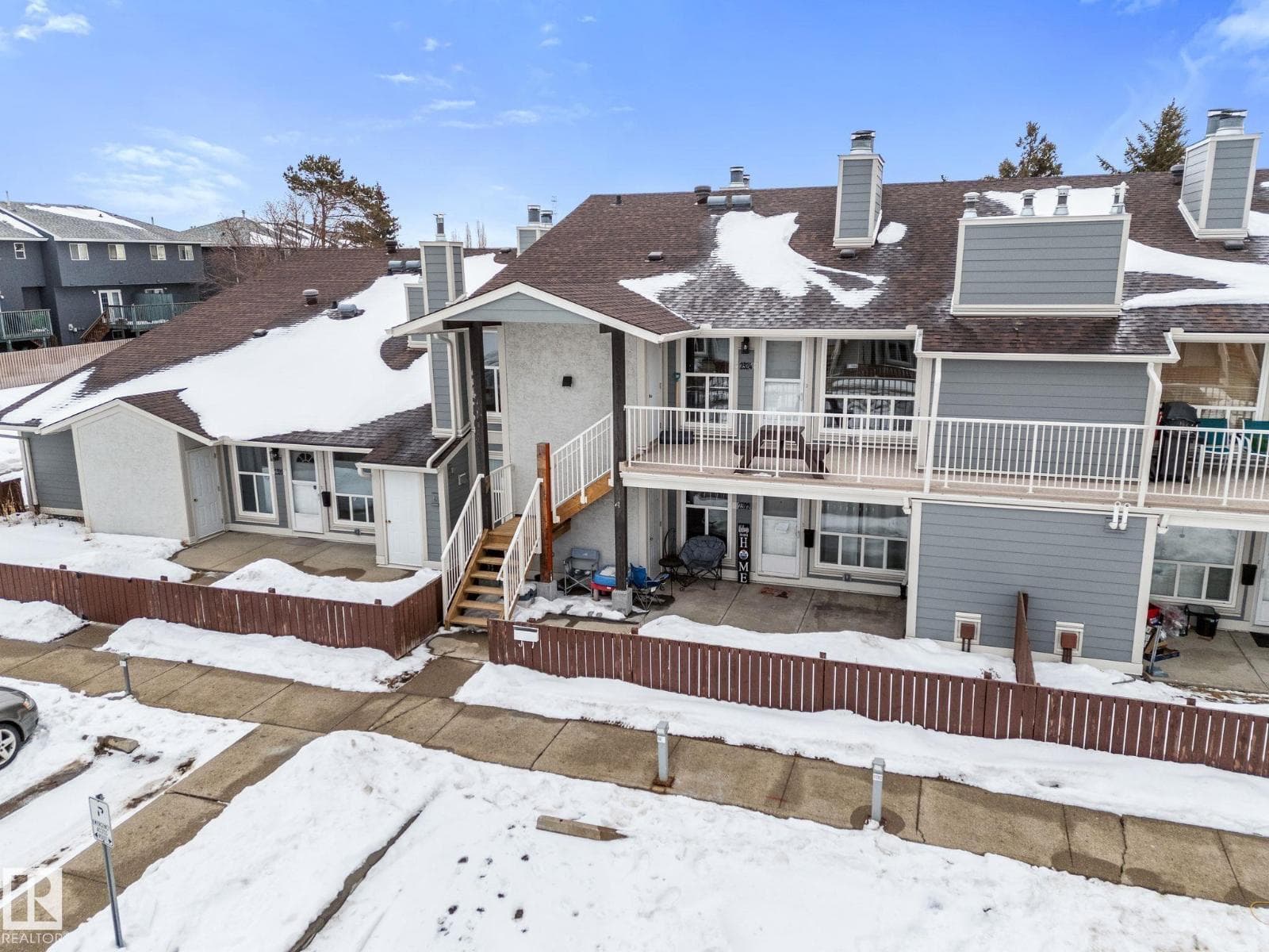 2324 151 AV NW — photo 3