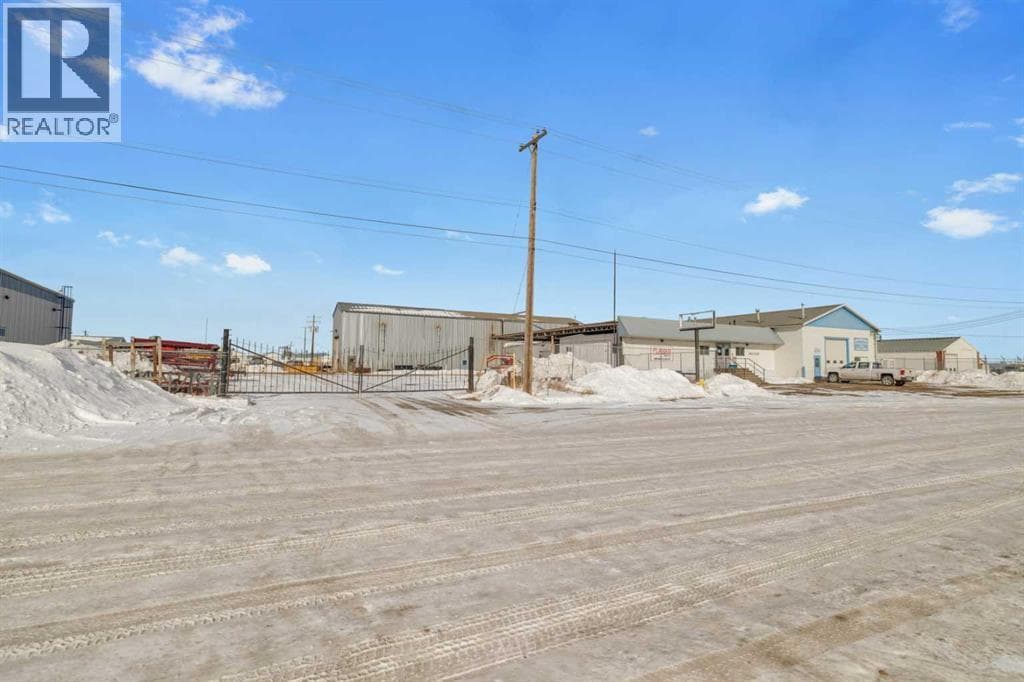 6606 42 ave
