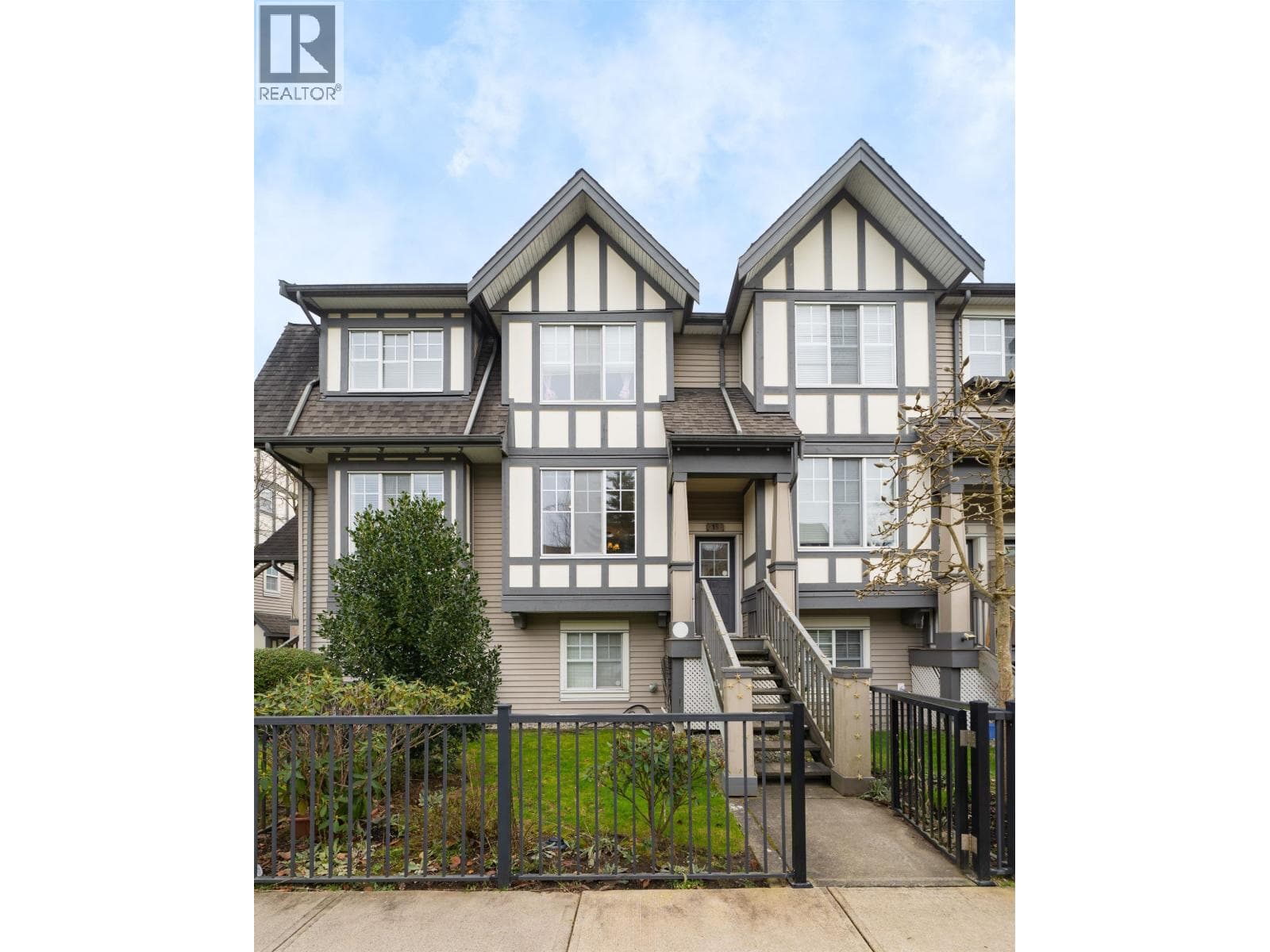 15 7331 HEATHER STREET photo 2