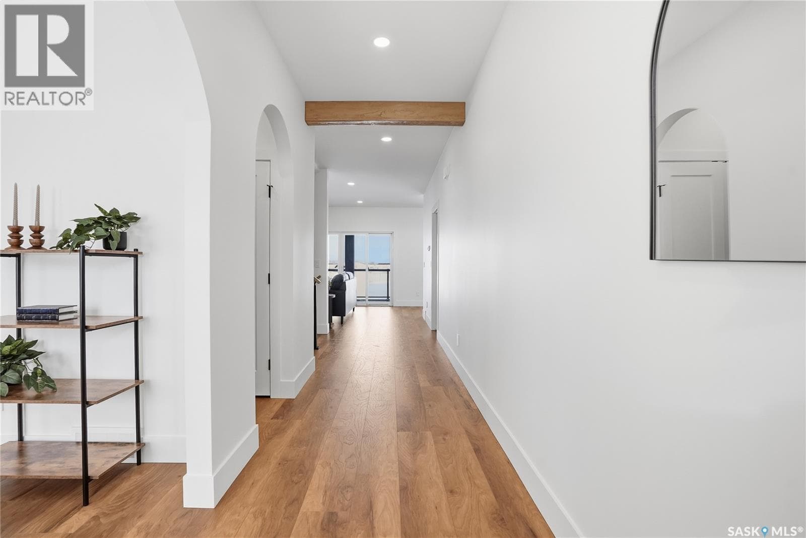 436 Augusta BOULEVARD — photo 4