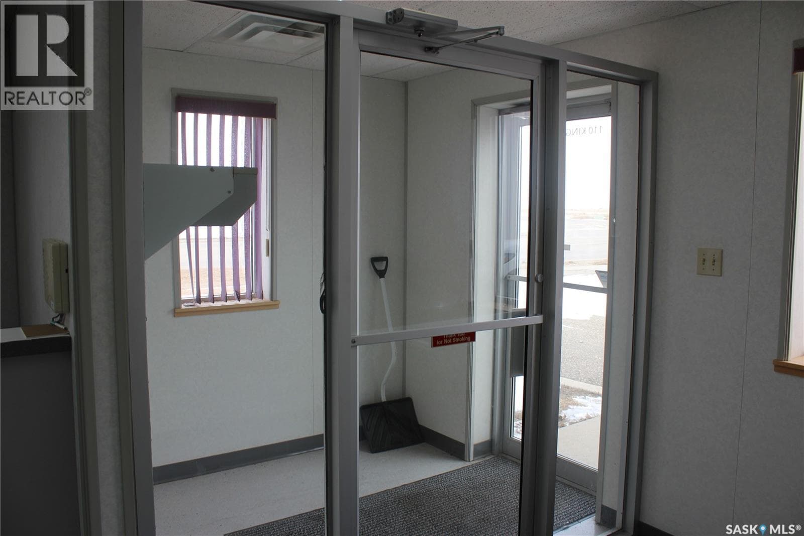 110 King STREET — photo 2