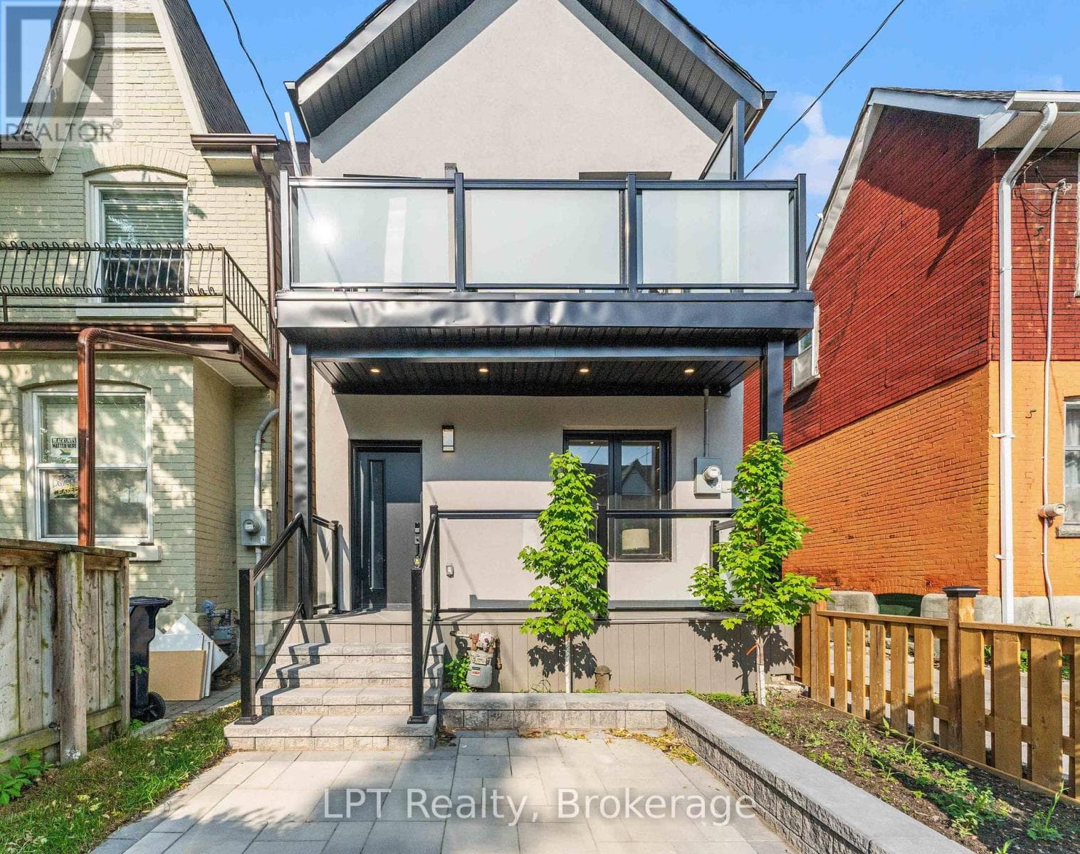204 FRANKLIN AVENUE photo 3