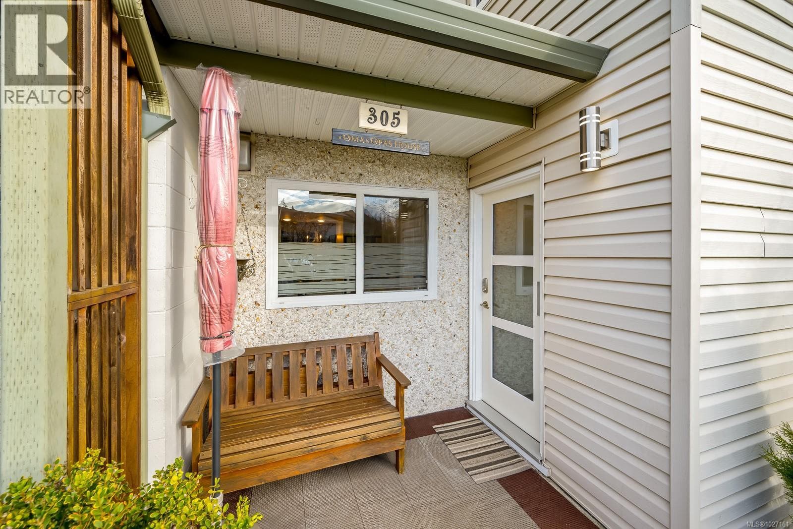 305 1537 Noel Ave photo 4