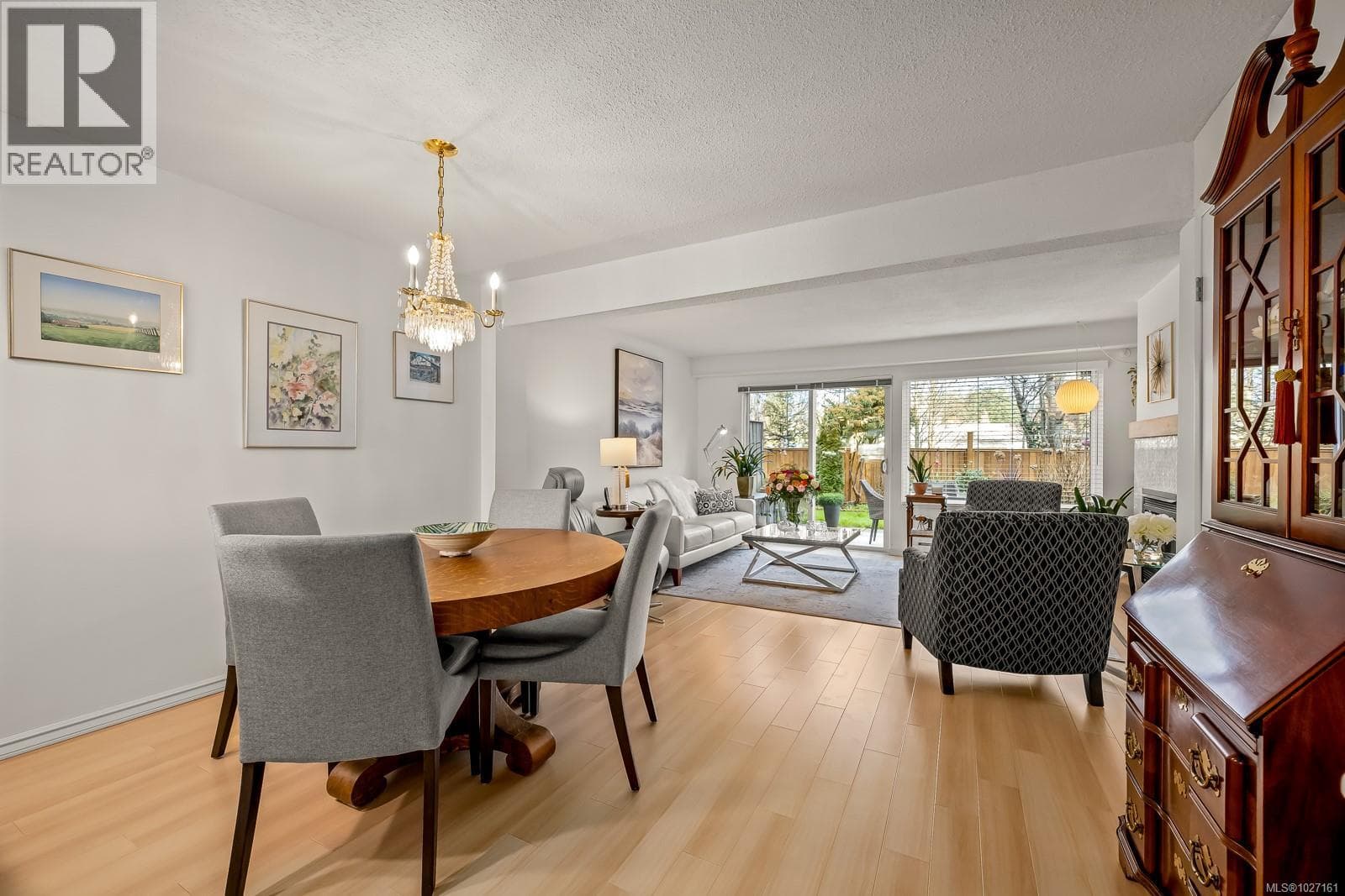 305 1537 Noel Ave photo 5