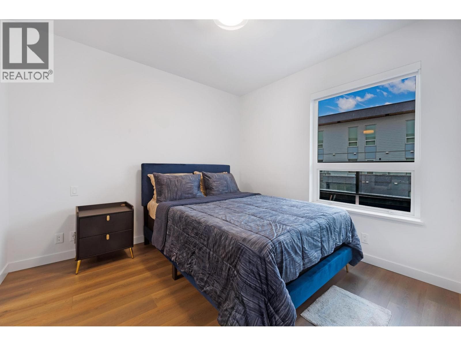 510 648 LEA AVENUE photo 5