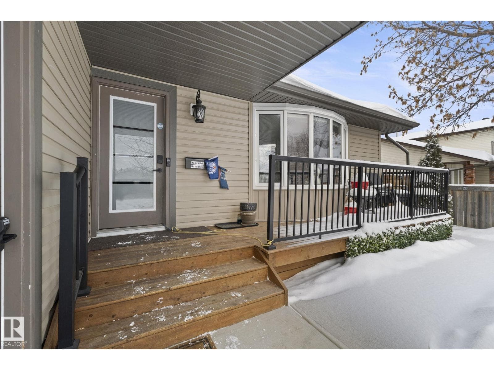 12116 148 AV NW photo 4